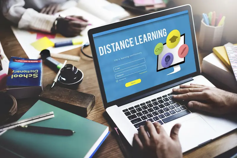 what exactly are distance learning guides