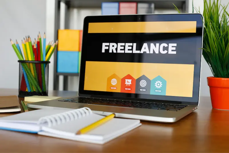 what is freelancing (simple explanation)